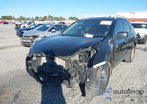 2015 Nissan Rogue Select S z USA, uszkodzony, nr VIN JN8AS5MT8FW154658